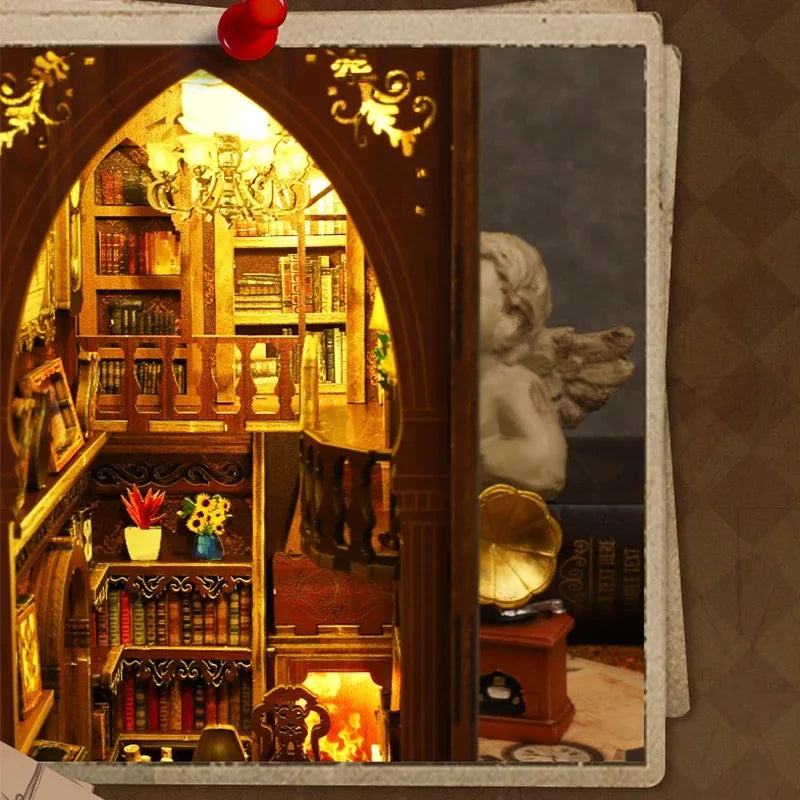 Maison miniature à assembler – Décoration pour bibliothèque