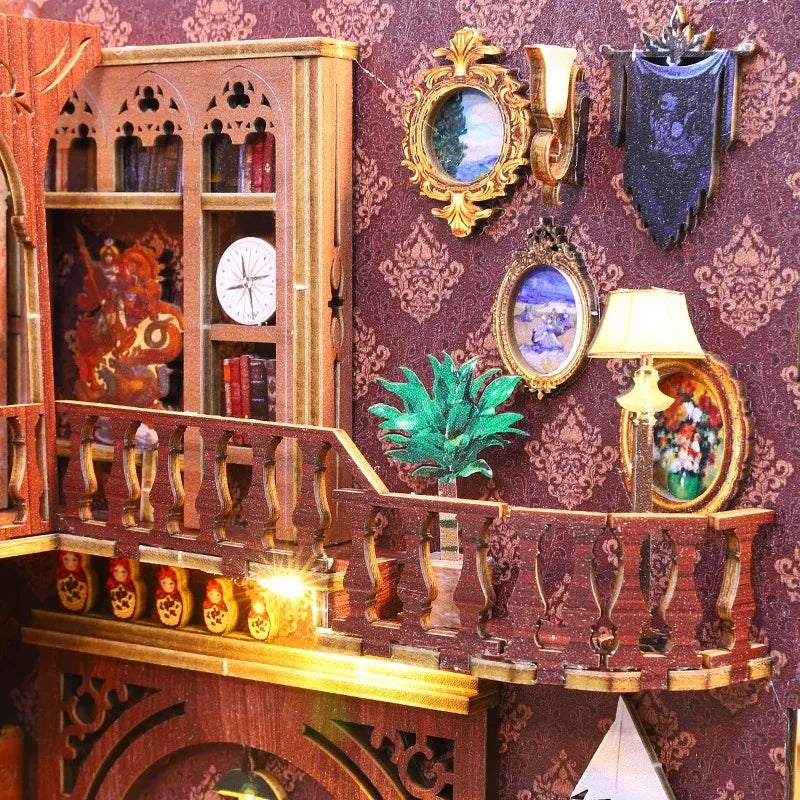 Maison miniature à assembler – Décoration pour bibliothèque